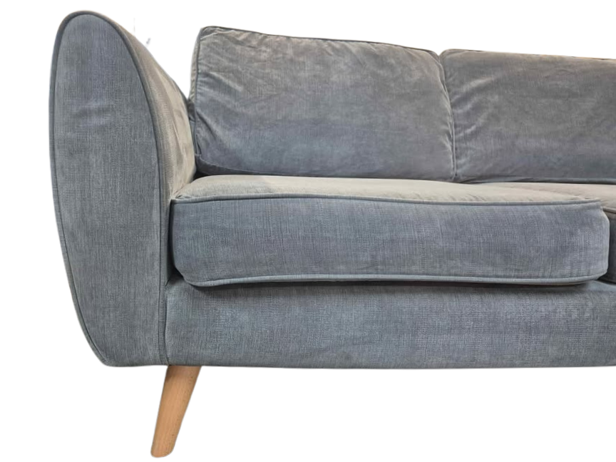 DFS Aurora 2 + 3 Seaters
