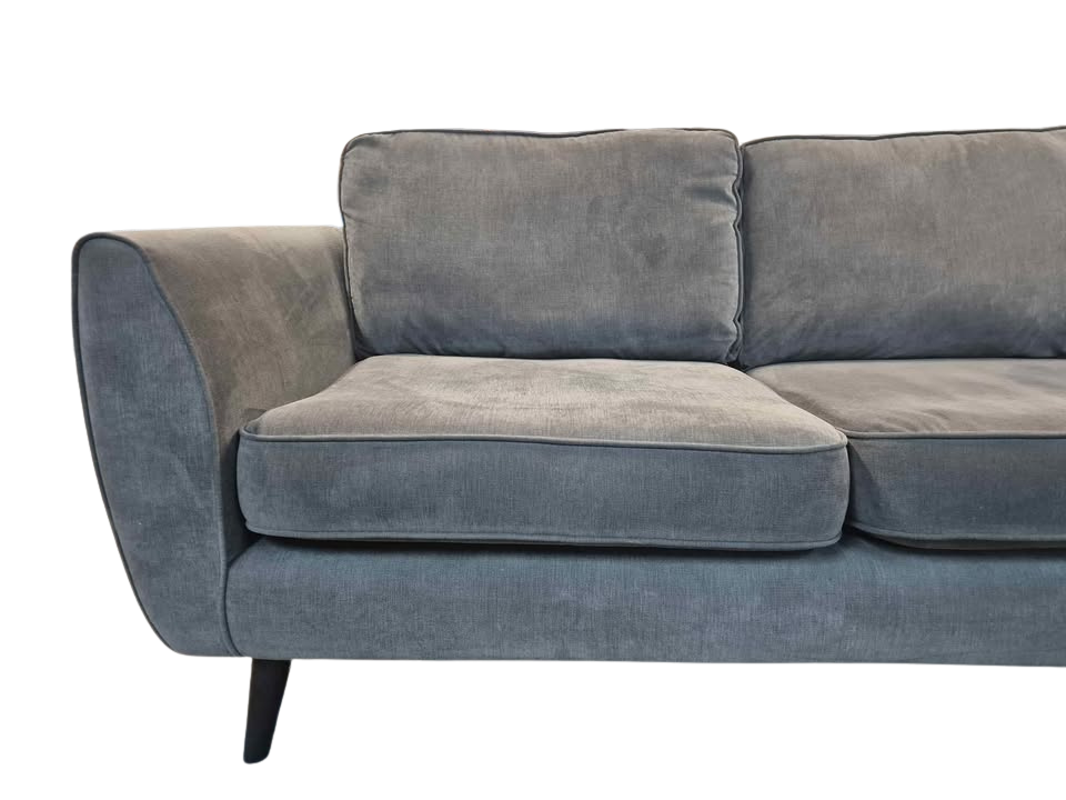 DFS Aurora Graphite Plaza 3 Seater