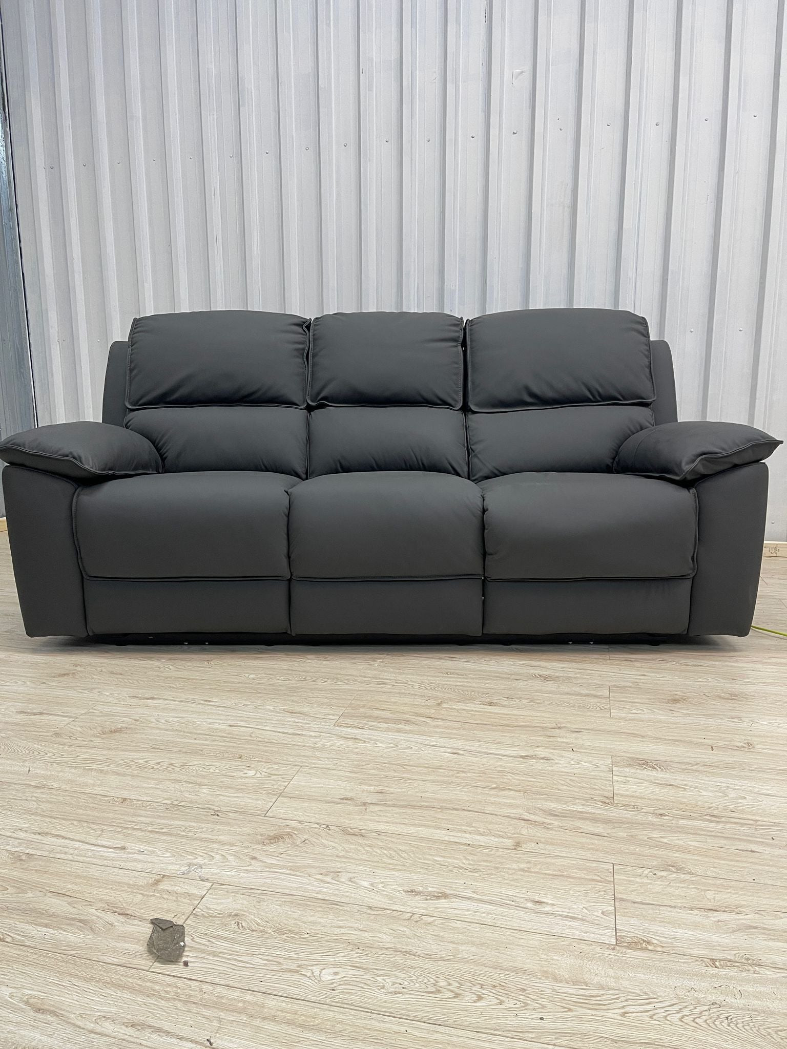 Oakfurnitureland Goodwood 3 Seater Electric Recliner in Dark Grey Leather
