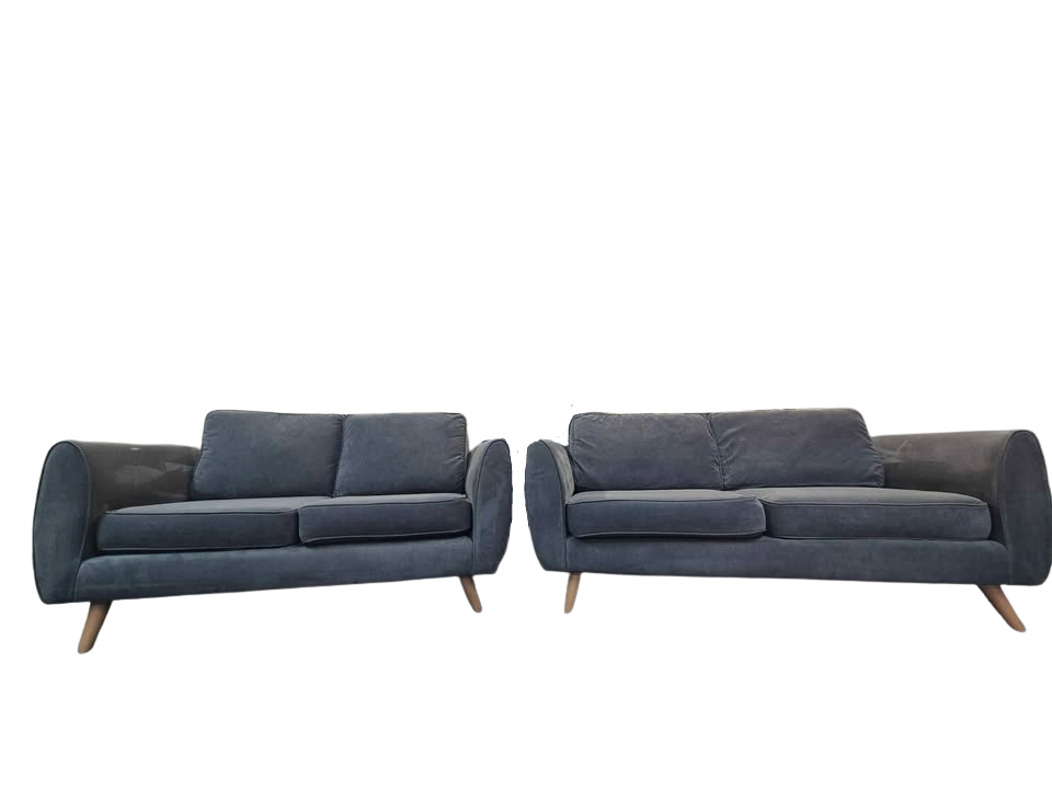 DFS Aurora 2 + 3 Seaters